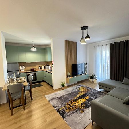 Apartment In City Center Shkodra Kültér fotó